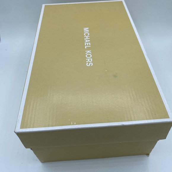 Michael Koran Ladies Formal Sandals size 8. - Picture 13 of 13